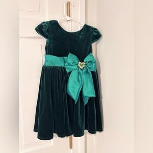 Elegant Green Velvet Kids Dress